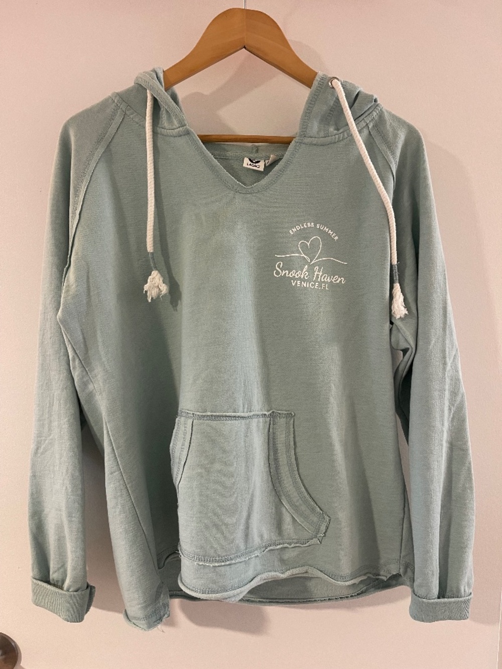 Iconic Snook Haven Sweatshirt / Ladies Large
